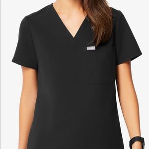 Catarina one pocket scrub top